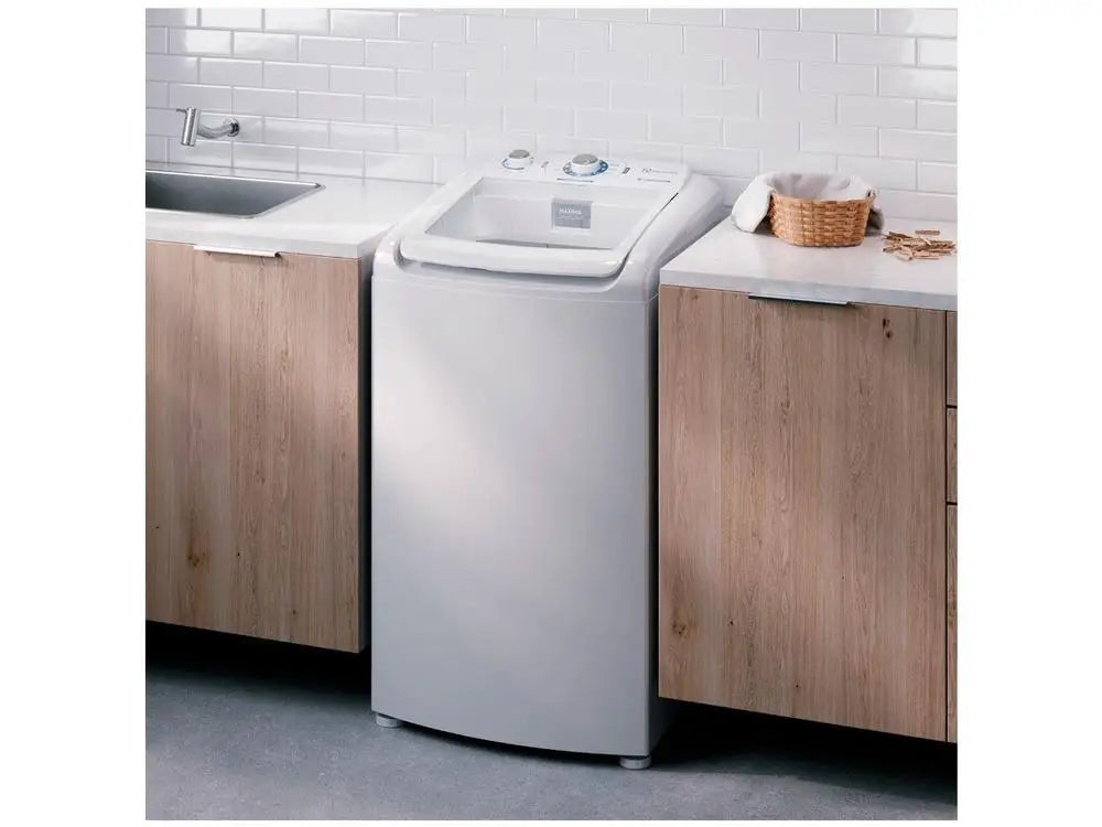 Máquina de Lavar Electrolux LED09 – 9kg, 10 Programas – 110V.