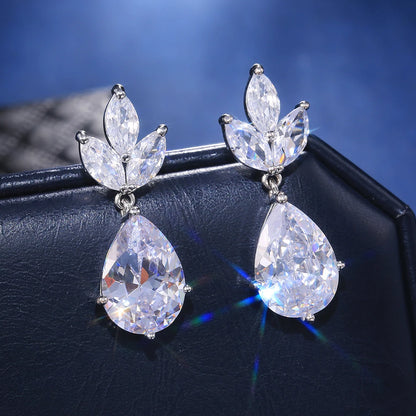 Conjunto Colar e Brincos Pérola CZ Grande Huitan - Noiva e Casamento