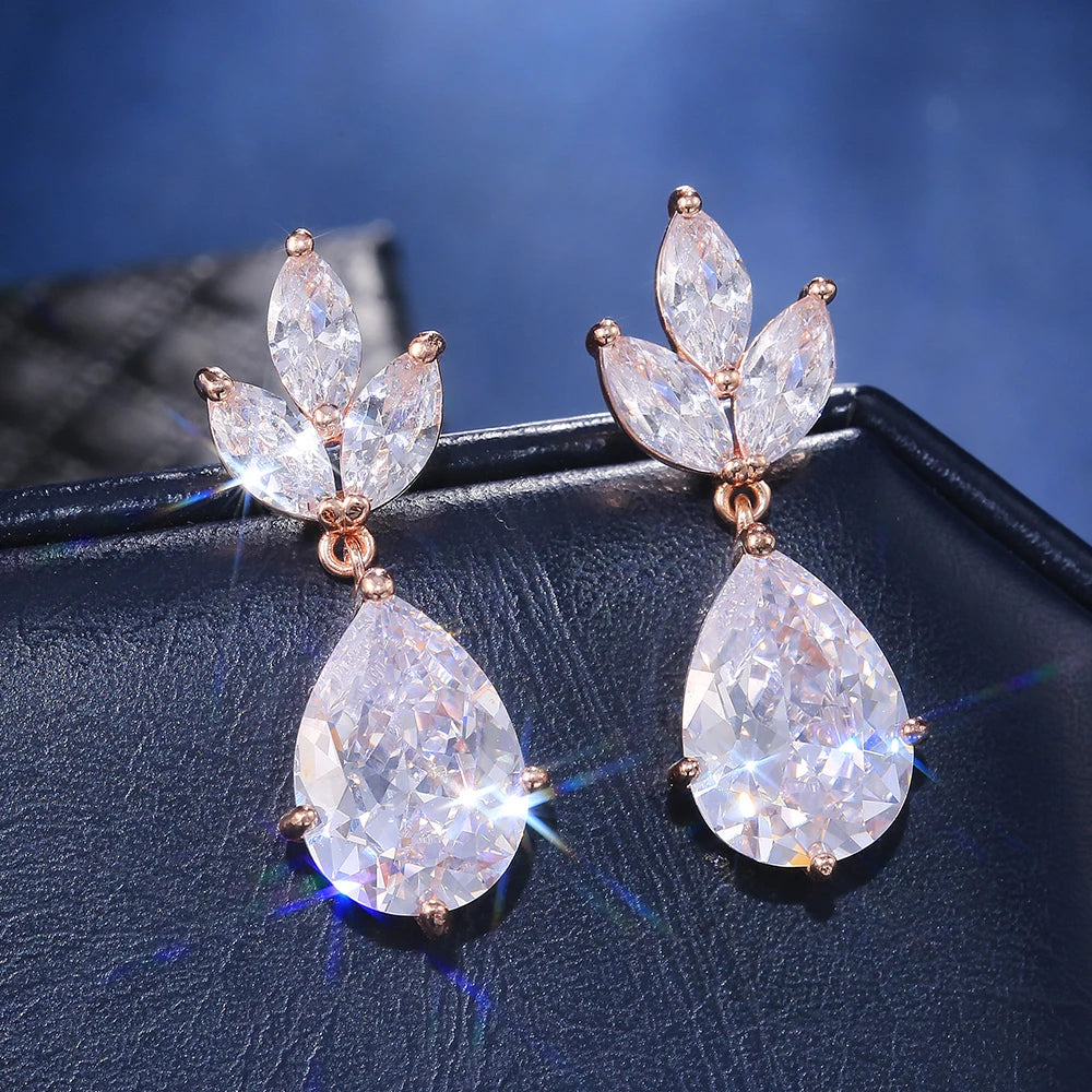 Conjunto Colar e Brincos Pérola CZ Grande Huitan - Noiva e Casamento