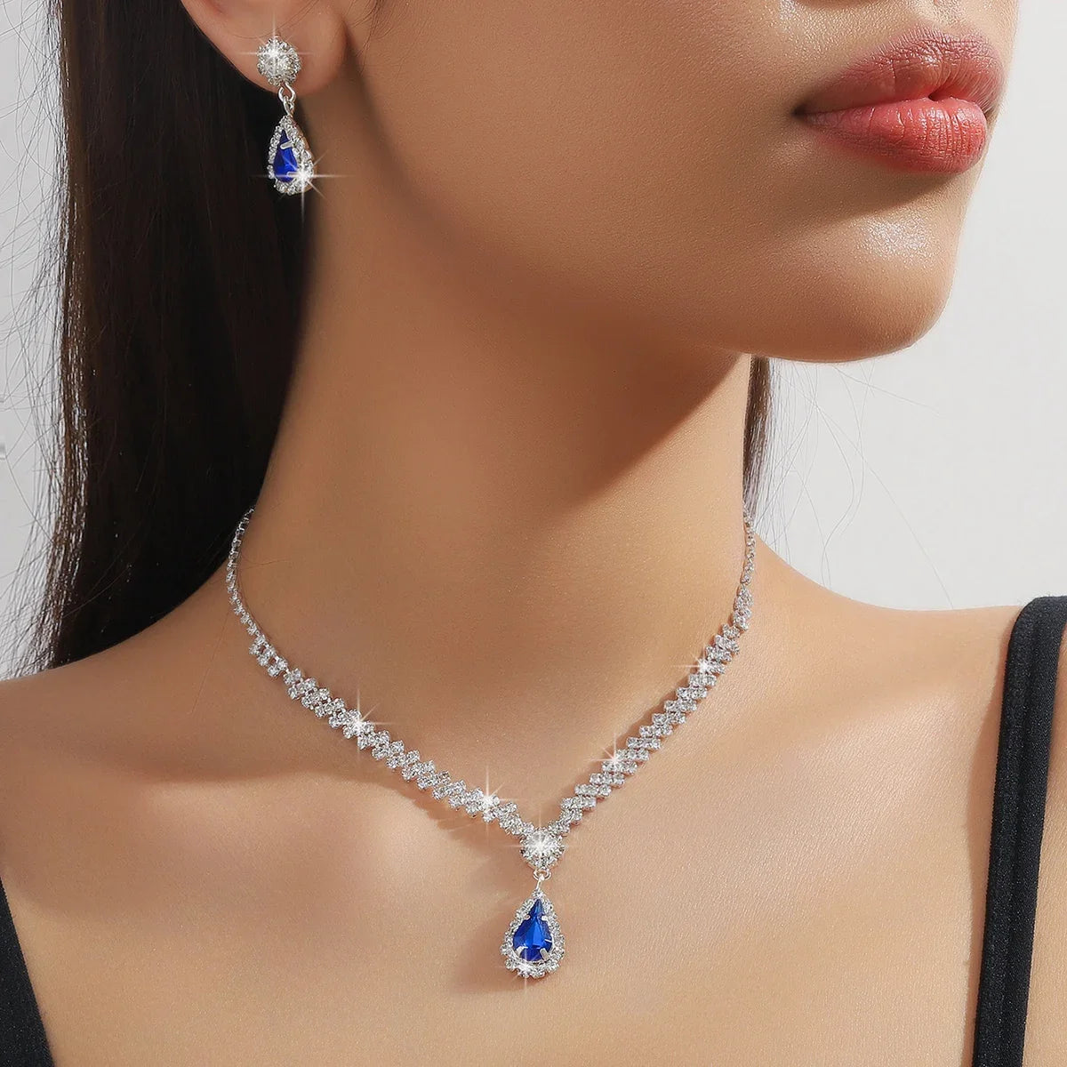 Conjunto 3 Peças Colar e Brincos Feminino Gota D'Água Fashion