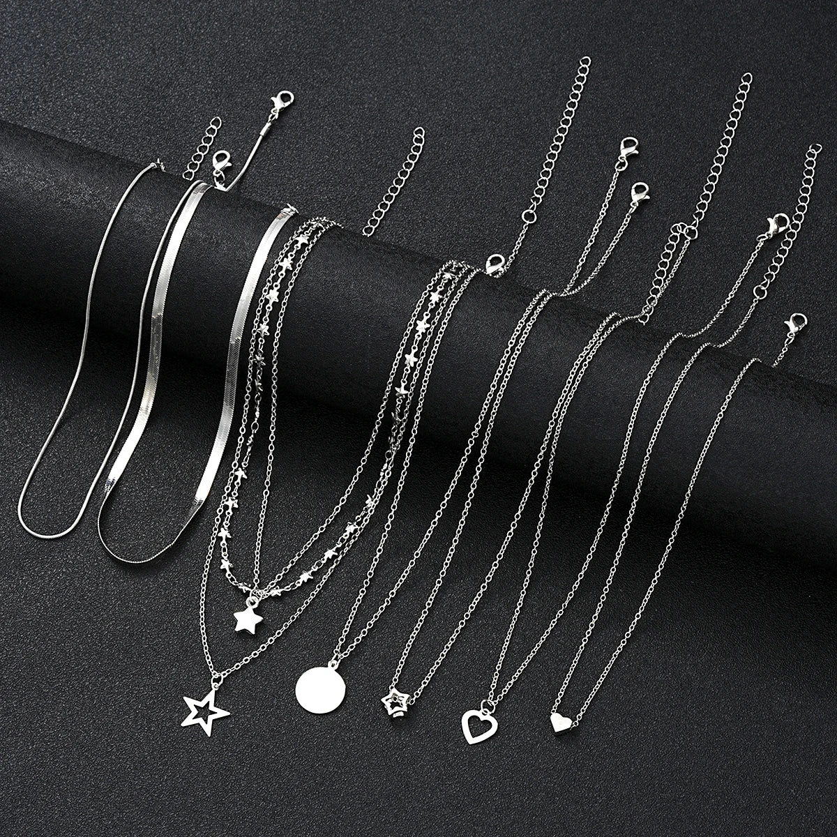Conjunto 9 Peças Colares Choker Simples Feminino Amor Coração Estrela Pingente