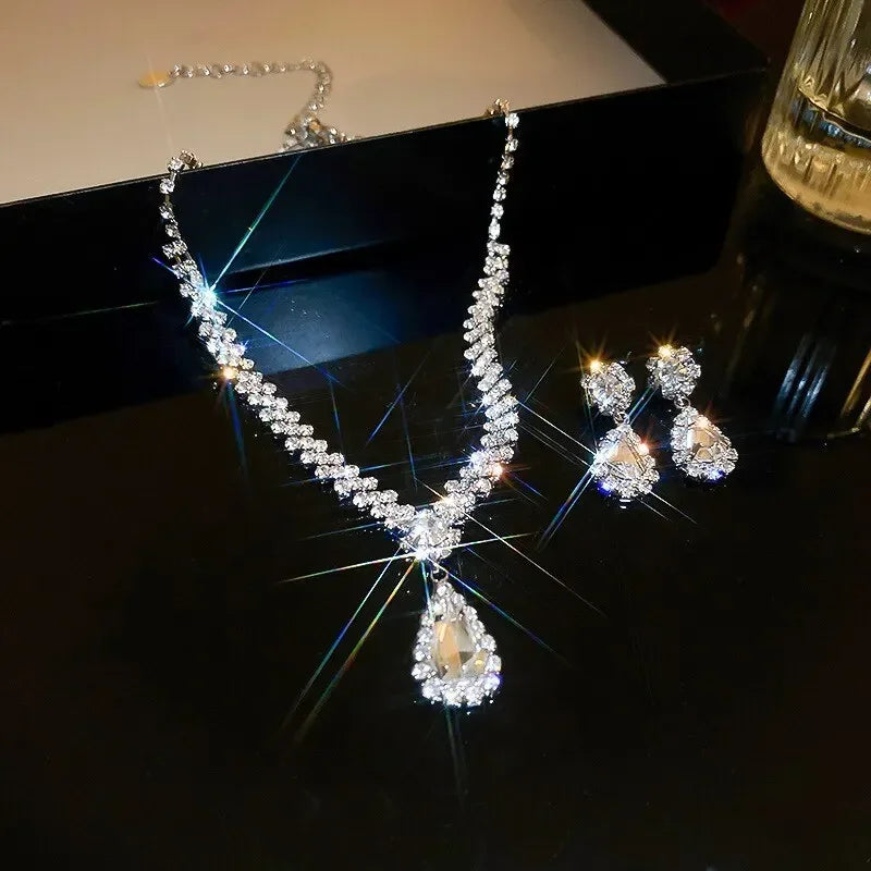 Conjunto 3 Peças Colar e Brincos Feminino Gota D'Água Fashion