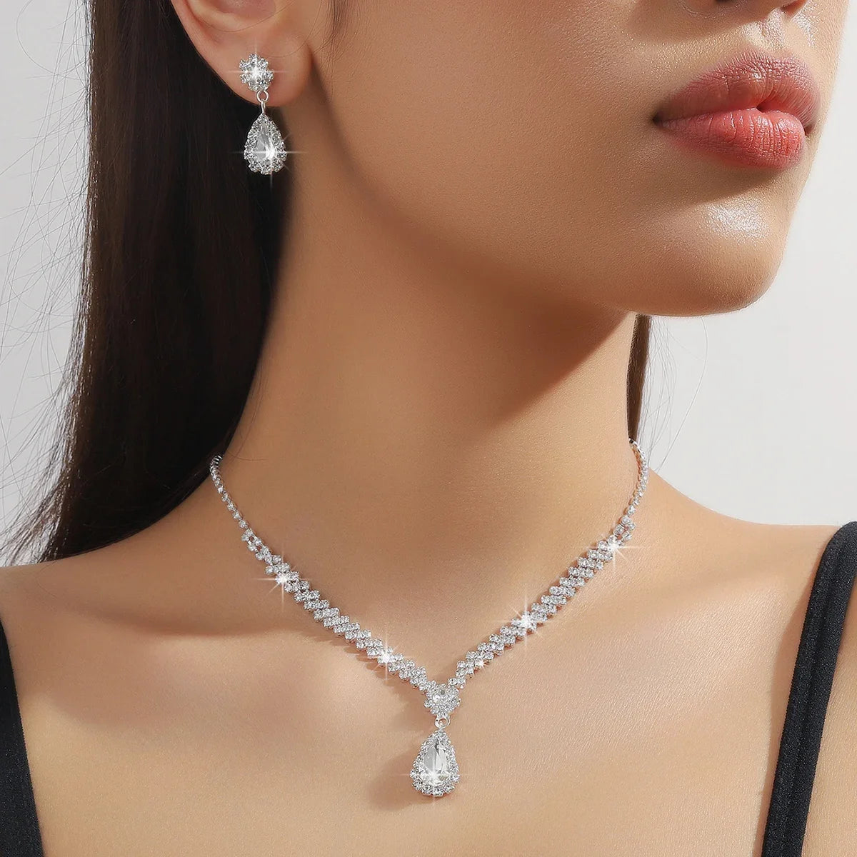 Conjunto 3 Peças Colar e Brincos Feminino Gota D'Água Fashion